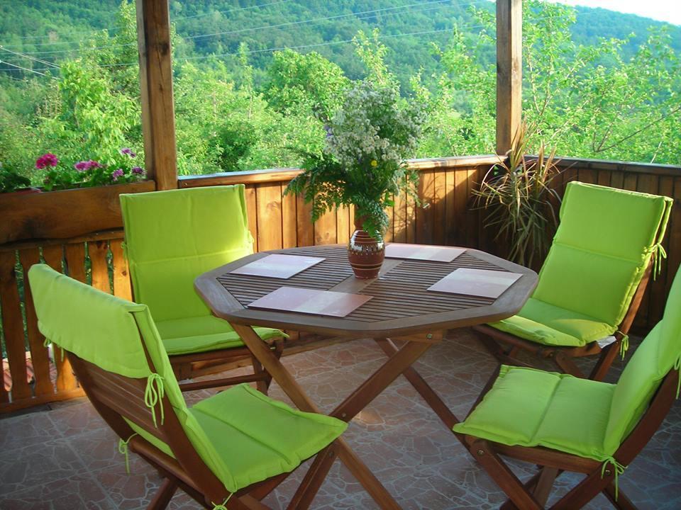 Guest House Yana Tarkaseni Kültér fotó