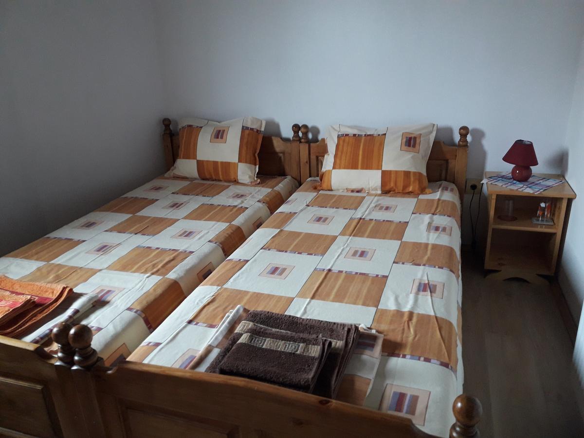 Guest House Yana Tarkaseni Kültér fotó